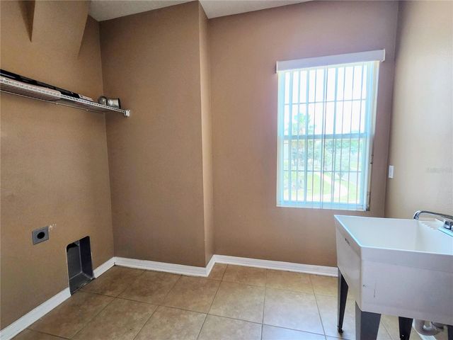 411 ROCK SPRINGS CIRCLE, Groveland, FL 34736