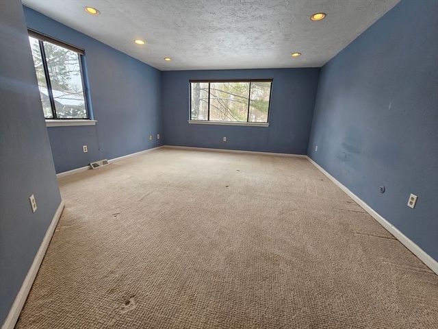 3 Treetop Park 3, Westborough, MA 01581