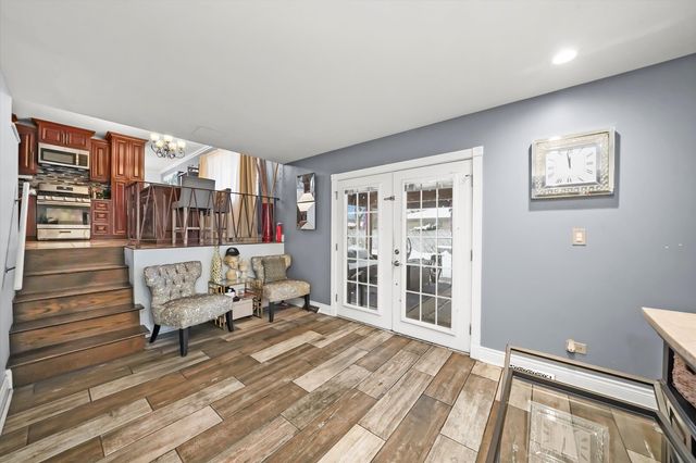 17702 Bernadine Street, Lansing, IL 60438