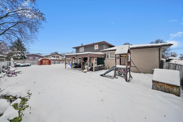 17702 Bernadine Street, Lansing, IL 60438