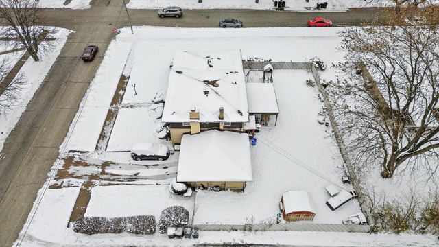 17702 Bernadine Street, Lansing, IL 60438