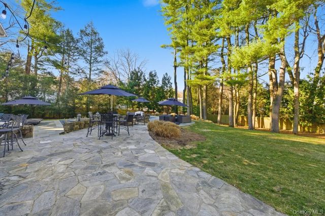 3 Pondfield Drive S, Chappaqua, NY 10514
