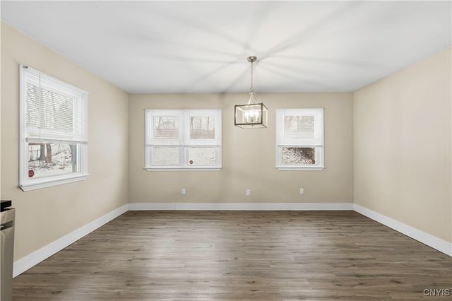 27 Wexford Road, Dewitt, NY 13214