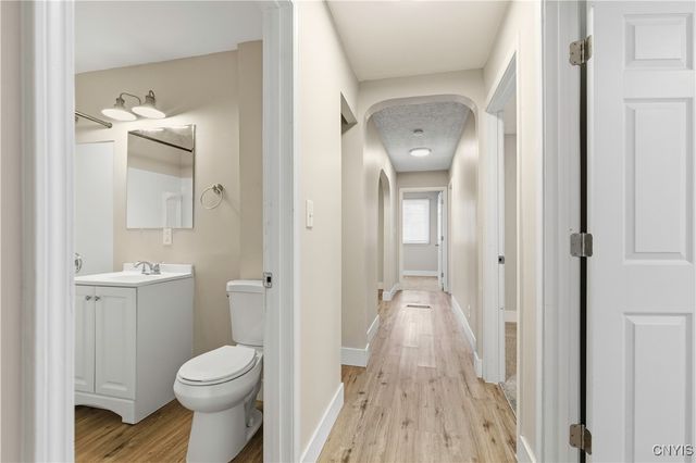 27 Wexford Road, Dewitt, NY 13214