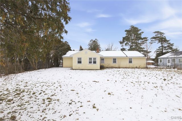 27 Wexford Road, Dewitt, NY 13214