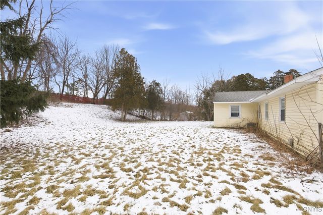 27 Wexford Road, Dewitt, NY 13214