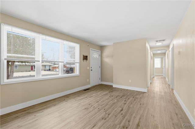 27 Wexford Road, Dewitt, NY 13214