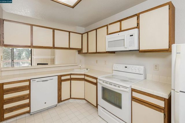 621 N Villa Way, Walnut Creek, CA 94595