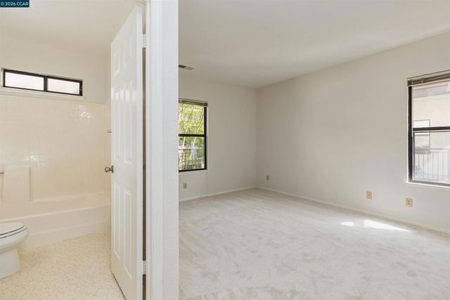 621 N Villa Way, Walnut Creek, CA 94595