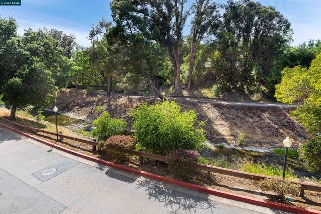 621 N Villa Way, Walnut Creek, CA 94595