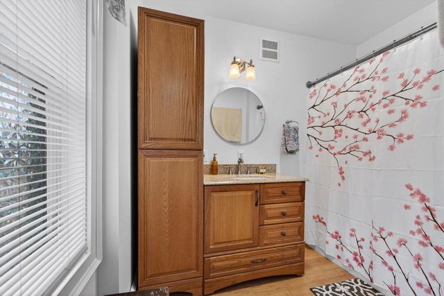 35214 Washington AVENUE, Burlington, WI 53105