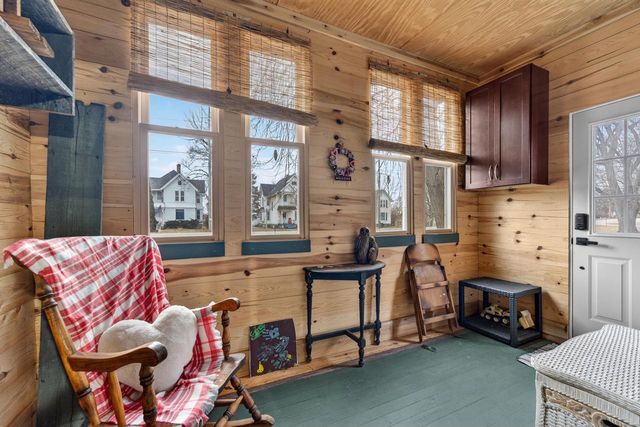 35214 Washington AVENUE, Burlington, WI 53105