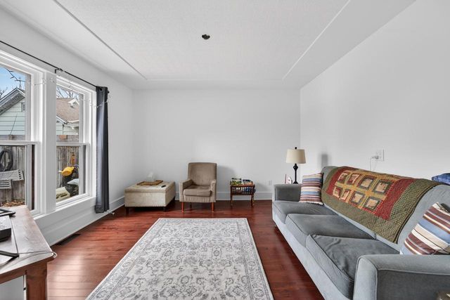 35214 Washington AVENUE, Burlington, WI 53105