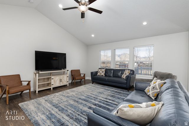 178 N MAPLE BEND DR, Spanish Fork, UT 84660