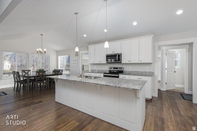 178 N MAPLE BEND DR, Spanish Fork, UT 84660