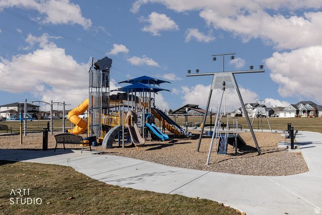 178 N MAPLE BEND DR, Spanish Fork, UT 84660