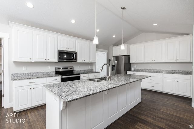 178 N MAPLE BEND DR, Spanish Fork, UT 84660