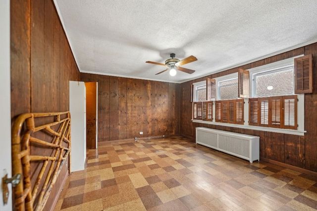 6638 N Trumbull Avenue, Lincolnwood, IL 60712
