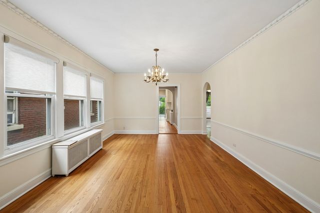 6638 N Trumbull Avenue, Lincolnwood, IL 60712