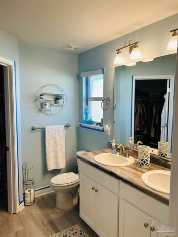 1490 Lansing Dr, Pensacola, FL 32504