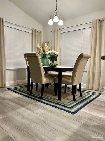 1490 Lansing Dr, Pensacola, FL 32504