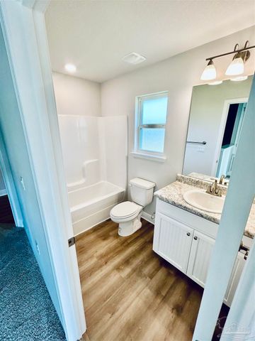 1490 Lansing Dr, Pensacola, FL 32504