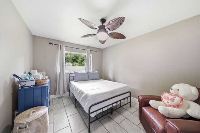 1845 Westcrest Drive, Houston, TX 77055
