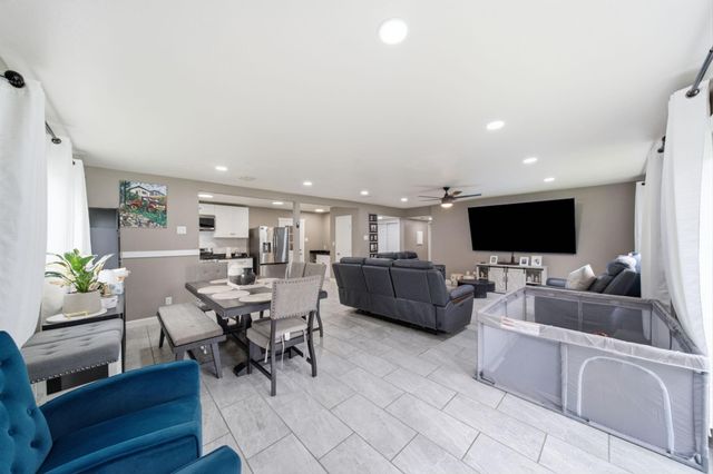 1845 Westcrest Drive, Houston, TX 77055
