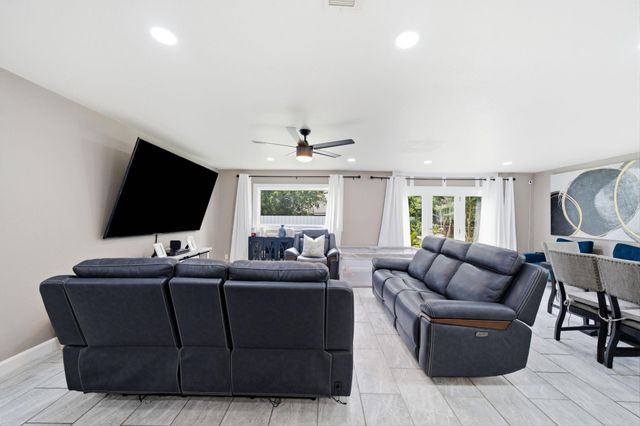 1845 Westcrest Drive, Houston, TX 77055
