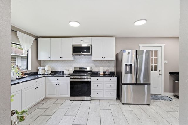 1845 Westcrest Drive, Houston, TX 77055