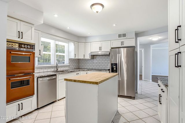745 Brooks Schoolhouse Rd, Brooks, KY 40109