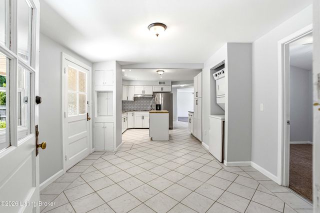 745 Brooks Schoolhouse Rd, Brooks, KY 40109