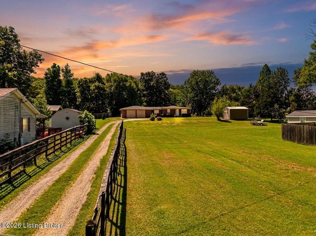 745 Brooks Schoolhouse Rd, Brooks, KY 40109