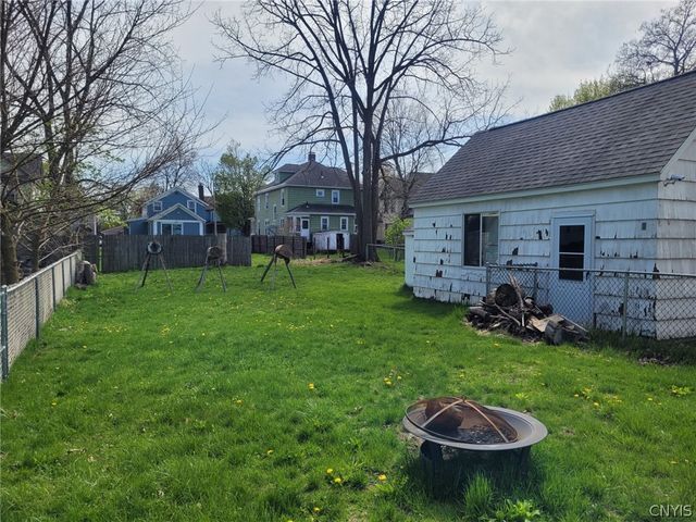 208 East Heman Street, Dewitt, NY 13057