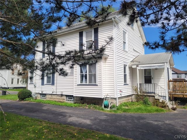 208 East Heman Street, Dewitt, NY 13057