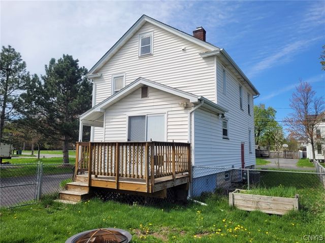 208 East Heman Street, Dewitt, NY 13057