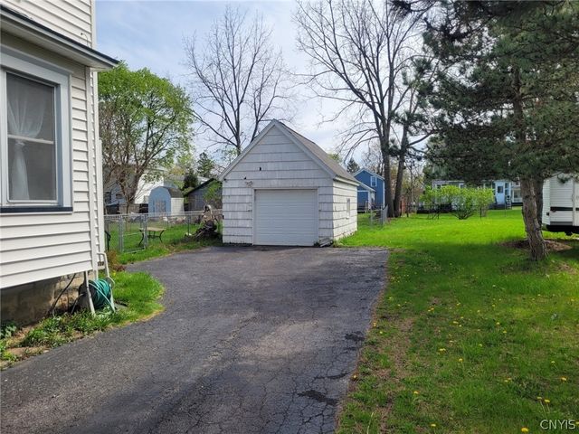 208 East Heman Street, Dewitt, NY 13057