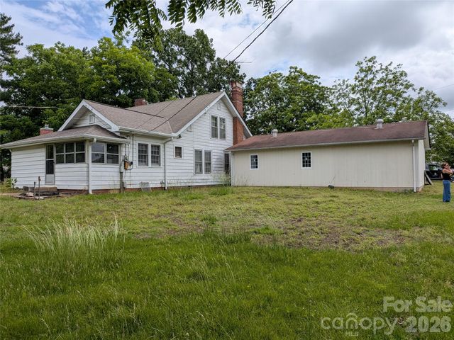 2618 Oakview Drive SW, Concord, NC 28027