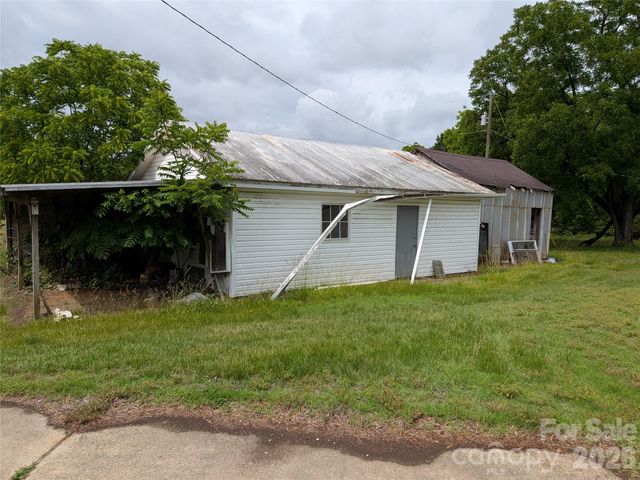 2618 Oakview Drive SW, Concord, NC 28027
