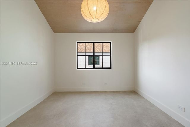 3620 Plaza Street, Miami, FL 33133