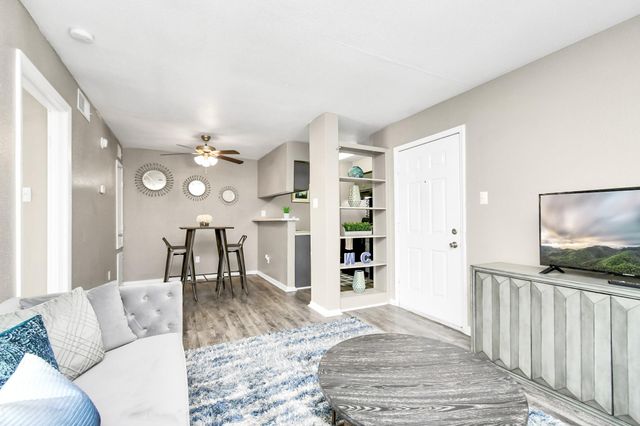 12211 Fondren 302, Houston, TX 77035