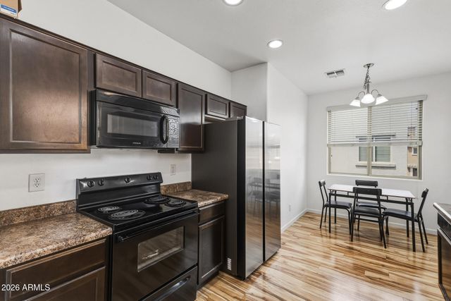 7809 W PALM Lane, Phoenix, AZ 85035