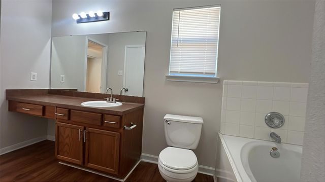 6411 Halstead Meadows Cir, Houston, TX 77086