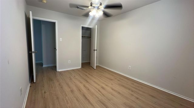 6411 Halstead Meadows Cir, Houston, TX 77086