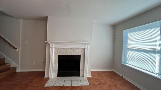 6411 Halstead Meadows Cir, Houston, TX 77086