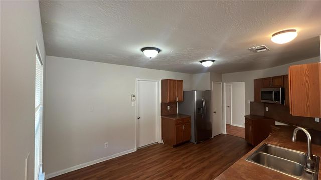 6411 Halstead Meadows Cir, Houston, TX 77086