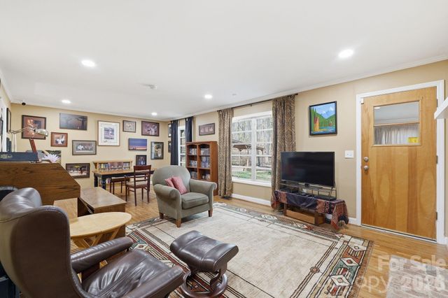 11715 Timber Ridge Road, Charlotte, NC 28213