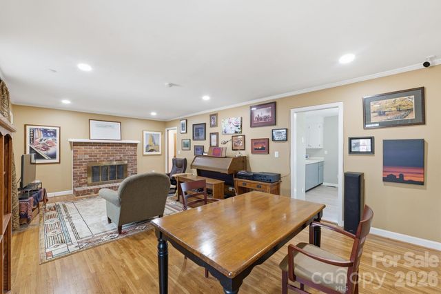 11715 Timber Ridge Road, Charlotte, NC 28213