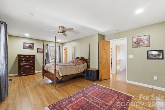 11715 Timber Ridge Road, Charlotte, NC 28213