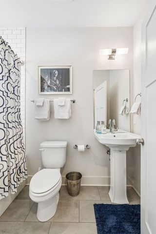 2021 Beech Ave Unit 7, Nashville, TN 37204